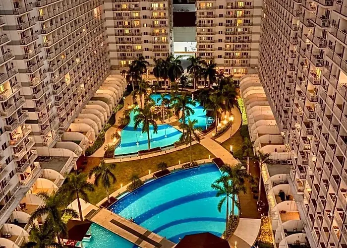 Kathys Crib Moa View At Shell 4* Manila